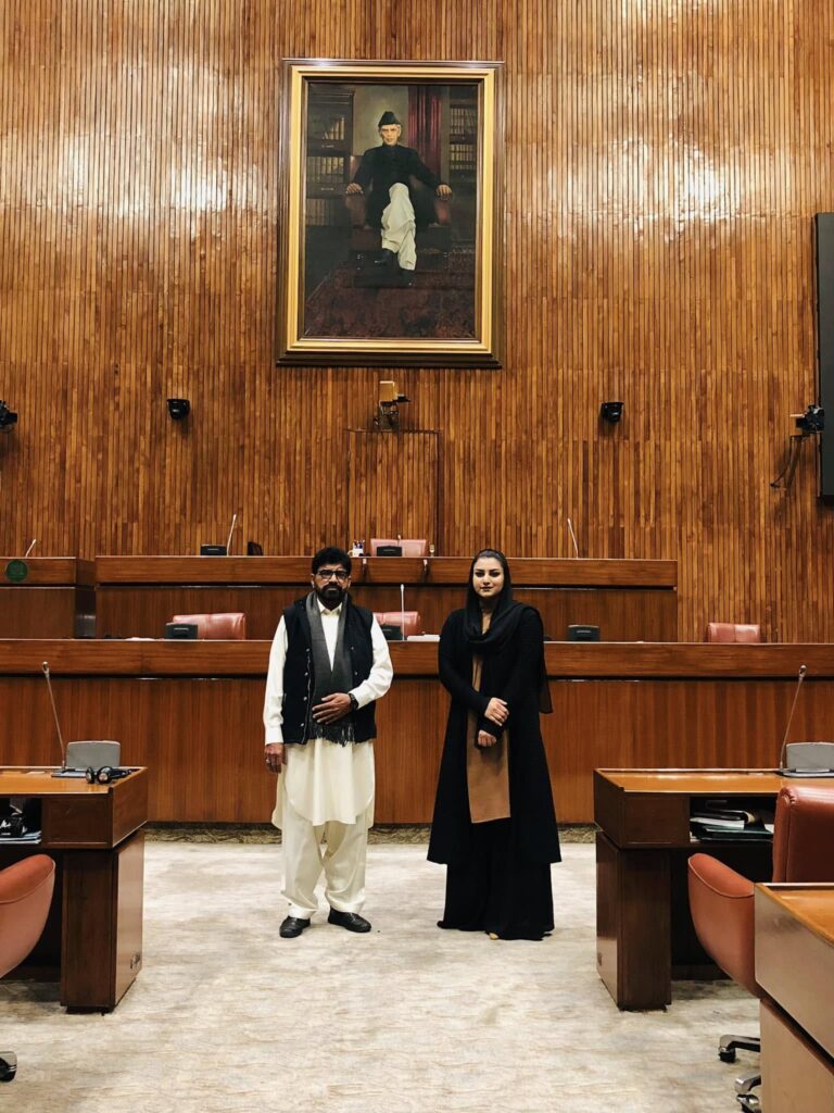 ماں نے بچپنے میں تھا مجھ کو ہر طرح پالا